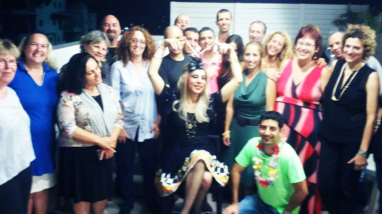 בסלון עם ג'וזי דיווין - 073-7585000