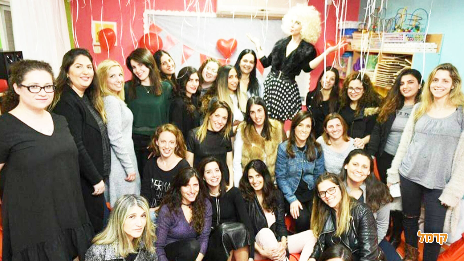 בסלון עם ג'וזי דיווין - 073-7585000