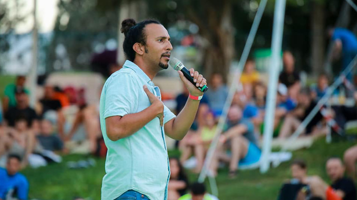 איתמר פדאל במופע קורע מצחוק - 073-7029946