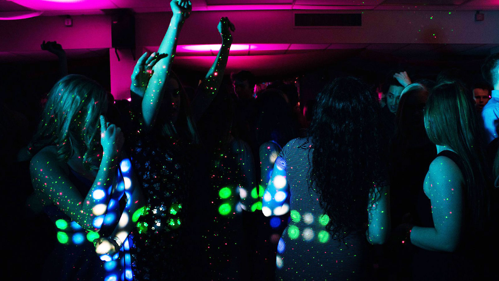 דיג'יי יגאל אלמליח - הפעלות, מסיבות ואירועים  - 073-7754817