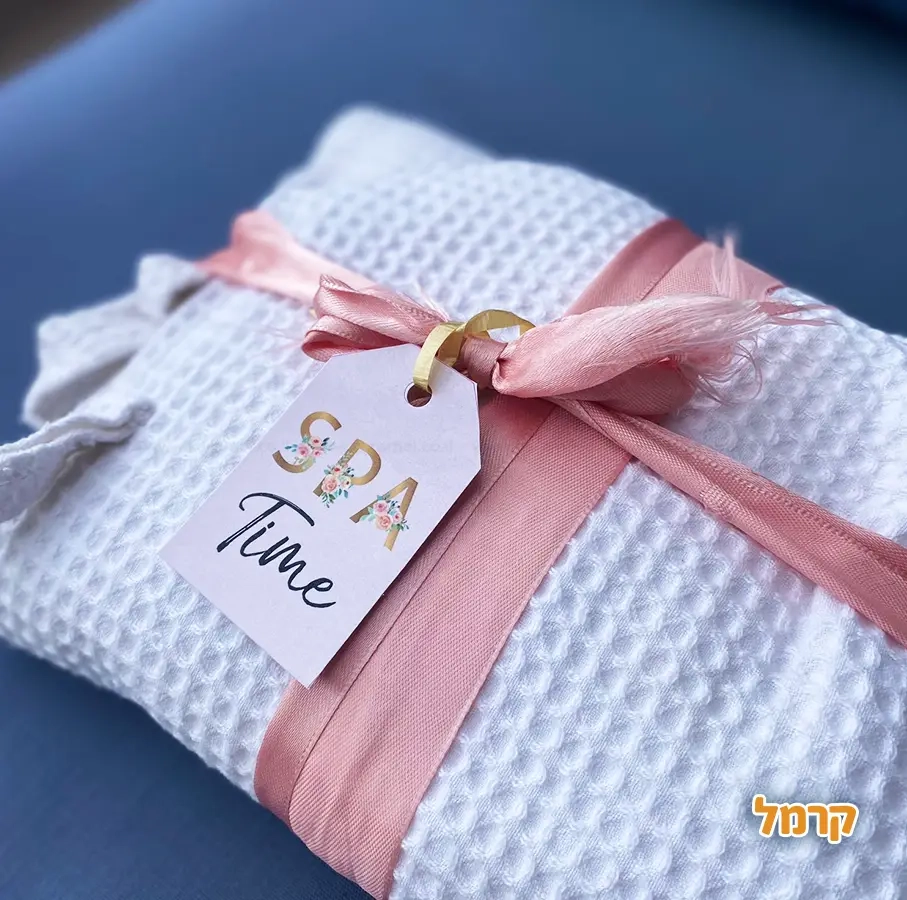 בנות חוגגות בסטייל אחר - 073-7581912