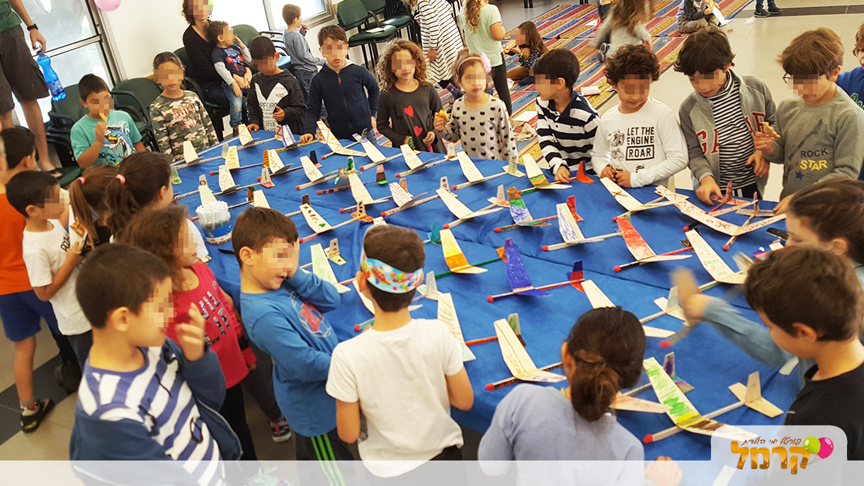 ירון אווירון - הפעלת טיסנים - 073-7581902