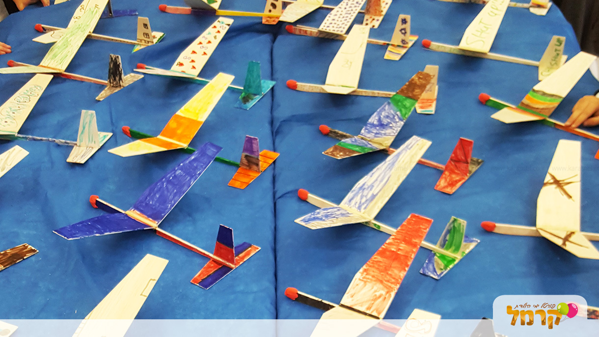 ירון אווירון - הפעלת טיסנים - 073-7581902