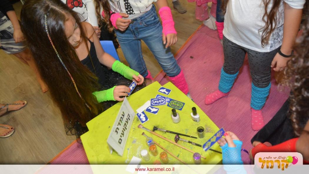 לאלילנד זומבה והיפ הופ - 073-7828066